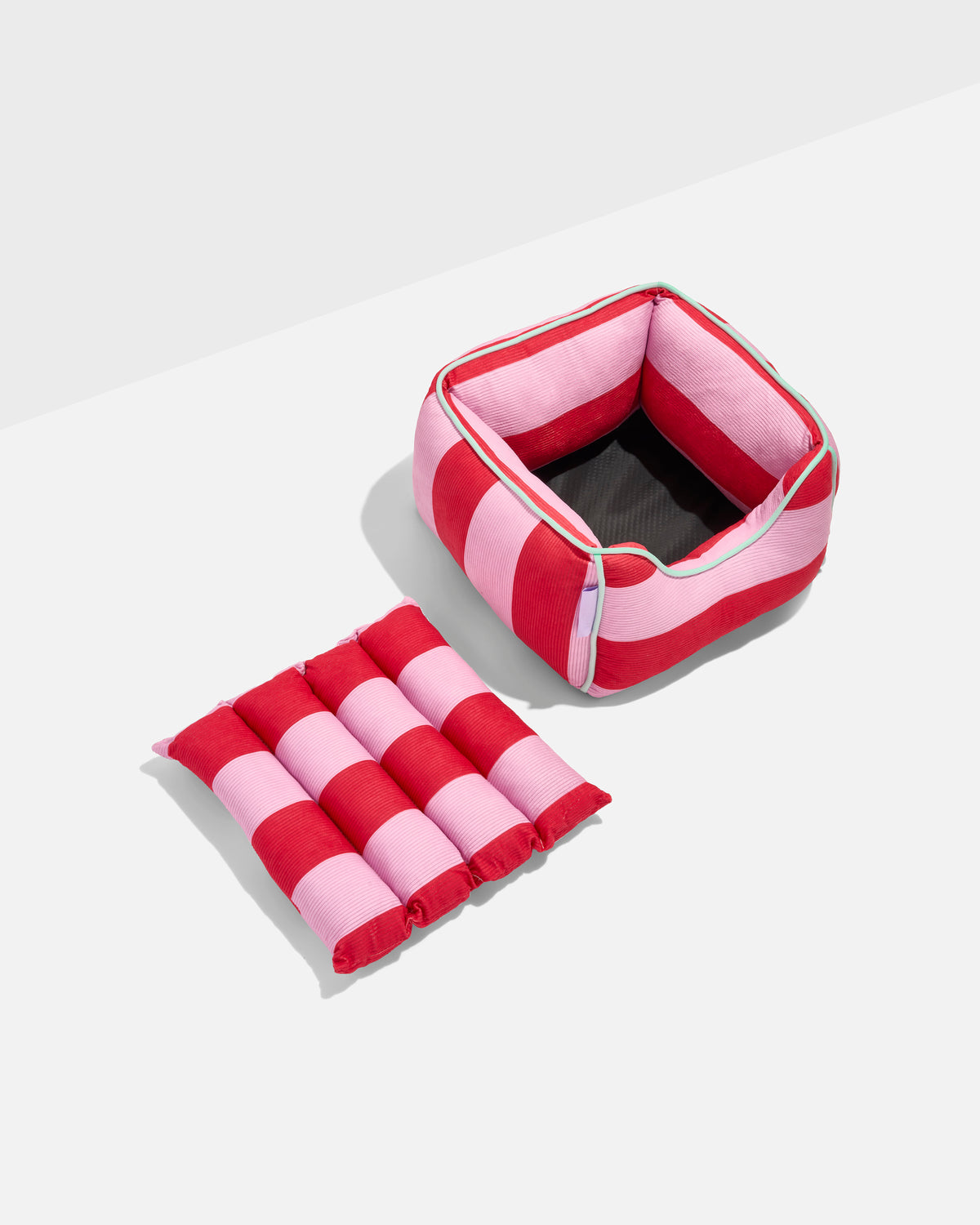Bubblegum | Removable center cushion